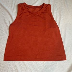 Lululemon breeze by crop